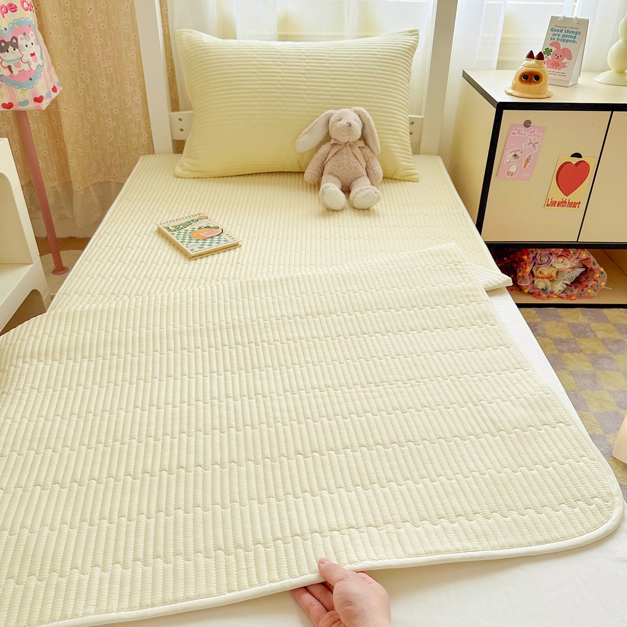 91家纺网 家纺一手货源 找家纺 妮可 2025热款学生床全棉夹棉多功能床垫-床盖 奶白色