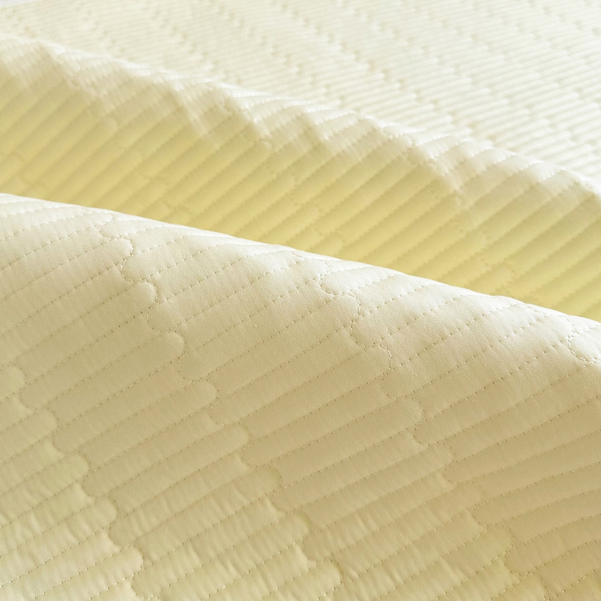 91家纺网 家纺一手货源 找家纺 妮可 2025热款学生床全棉夹棉多功能床垫-床盖 奶白色