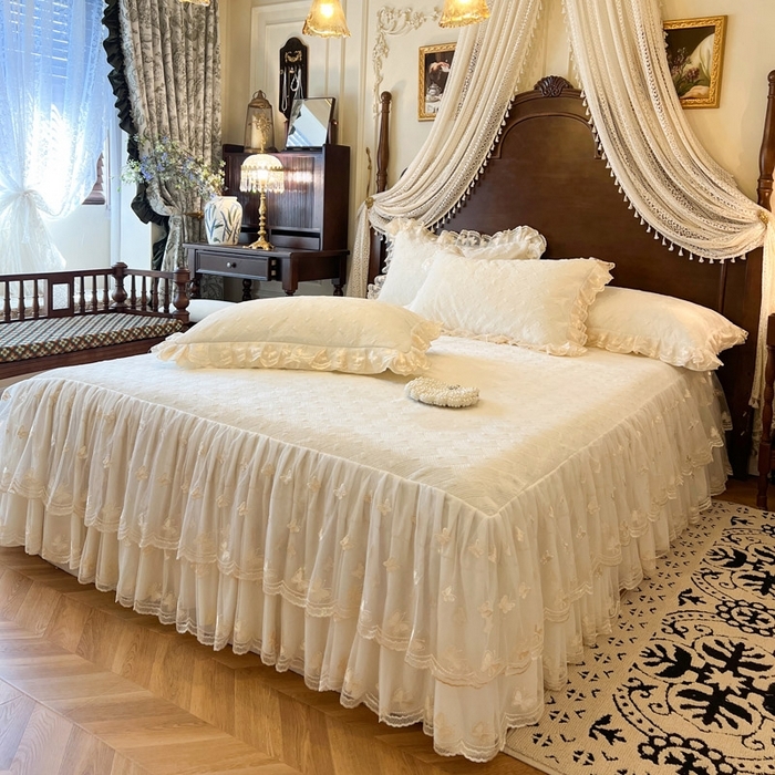 91家纺网 家纺一手货源 找家纺 （总）瑞宝 2025新款宝宝绒夹棉床裙三件套-香奢丽影