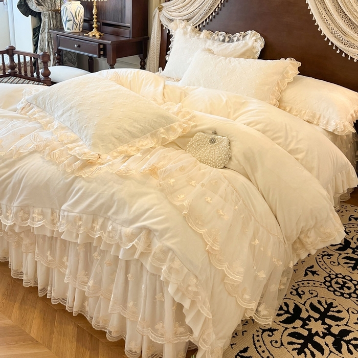 91家纺网 家纺一手货源 找家纺 （总）瑞宝 2025新款宝宝绒夹棉床裙三件套-香奢丽影