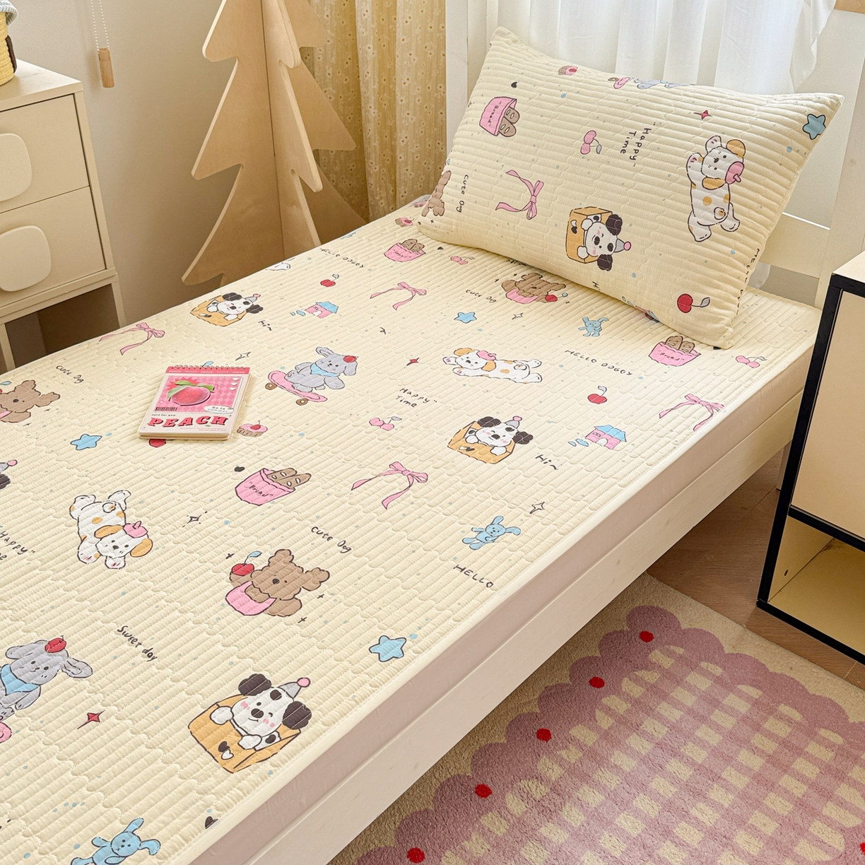 91家纺网 家纺一手货源 找家纺 妮可 2025热款学生床全棉夹棉多功能床垫-床盖 爱乐之城