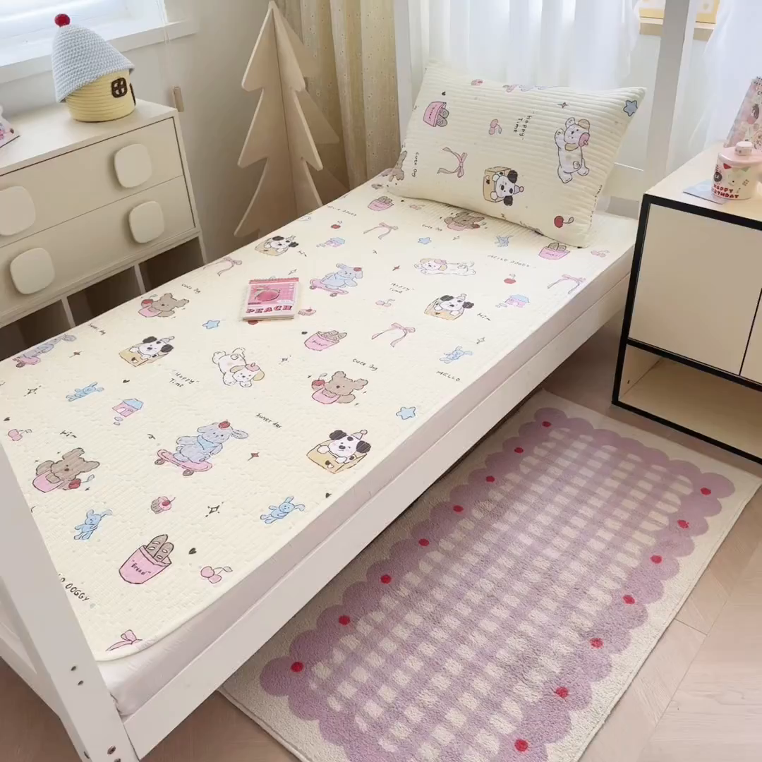 91家纺网 家纺一手货源 找家纺 妮可 2025热款学生床全棉夹棉多功能床垫-床盖 爱乐之城