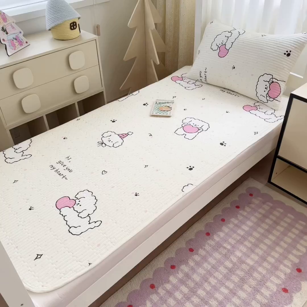 91家纺网 家纺一手货源 找家纺 妮可 2025热款学生床全棉夹棉多功能床垫-床盖 爱心小狗