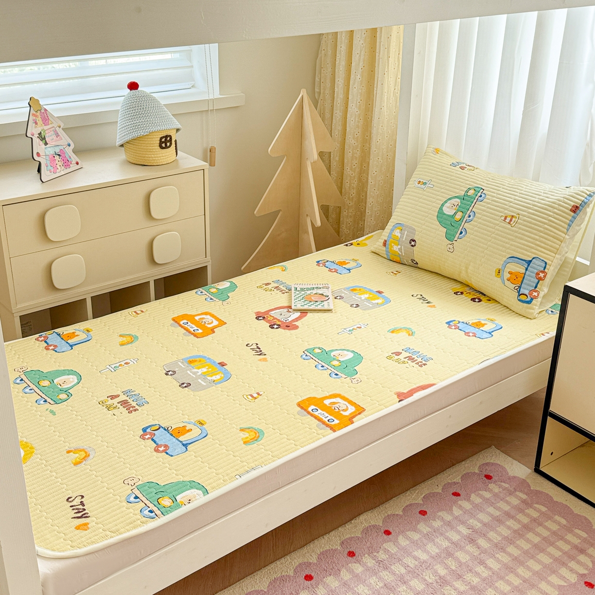 91家纺网 家纺一手货源 找家纺 妮可 2025热款学生床全棉夹棉多功能床垫-床盖 嘟嘟派对