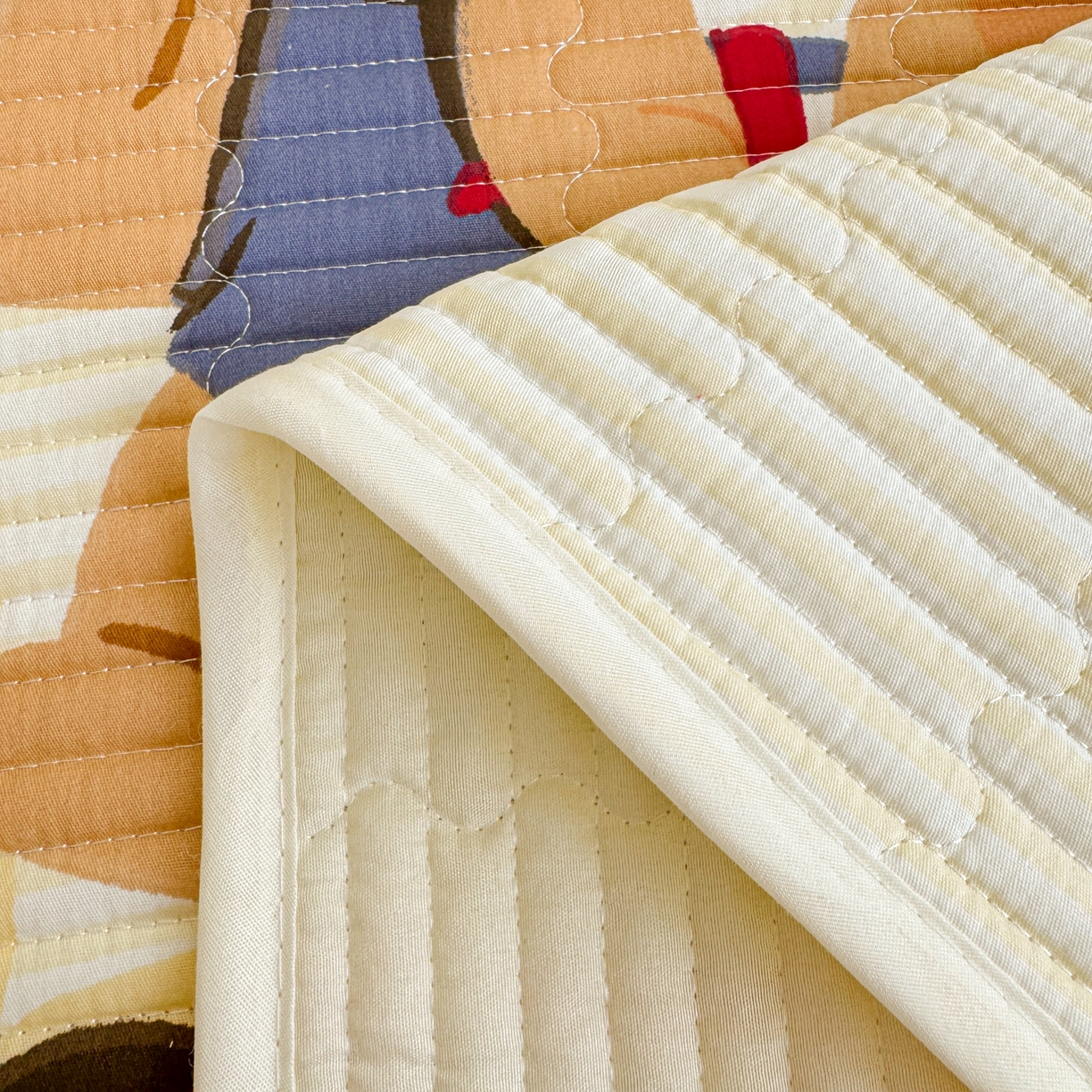 91家纺网 家纺一手货源 找家纺 妮可 2025热款学生床全棉夹棉多功能床垫-床盖 黄油小熊