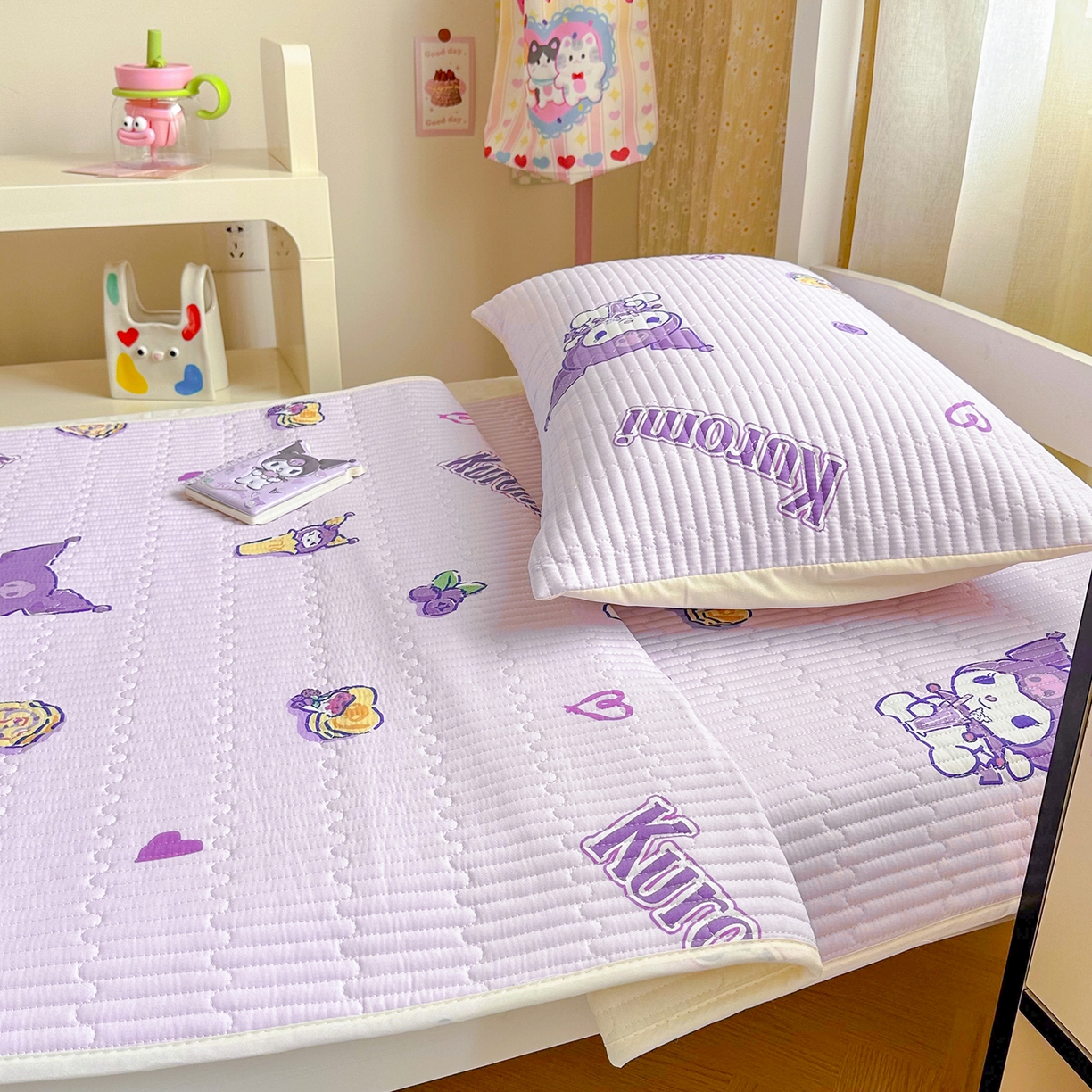 91家纺网 家纺一手货源 找家纺 妮可 2025热款学生床全棉夹棉多功能床垫-床盖 甜心库洛米