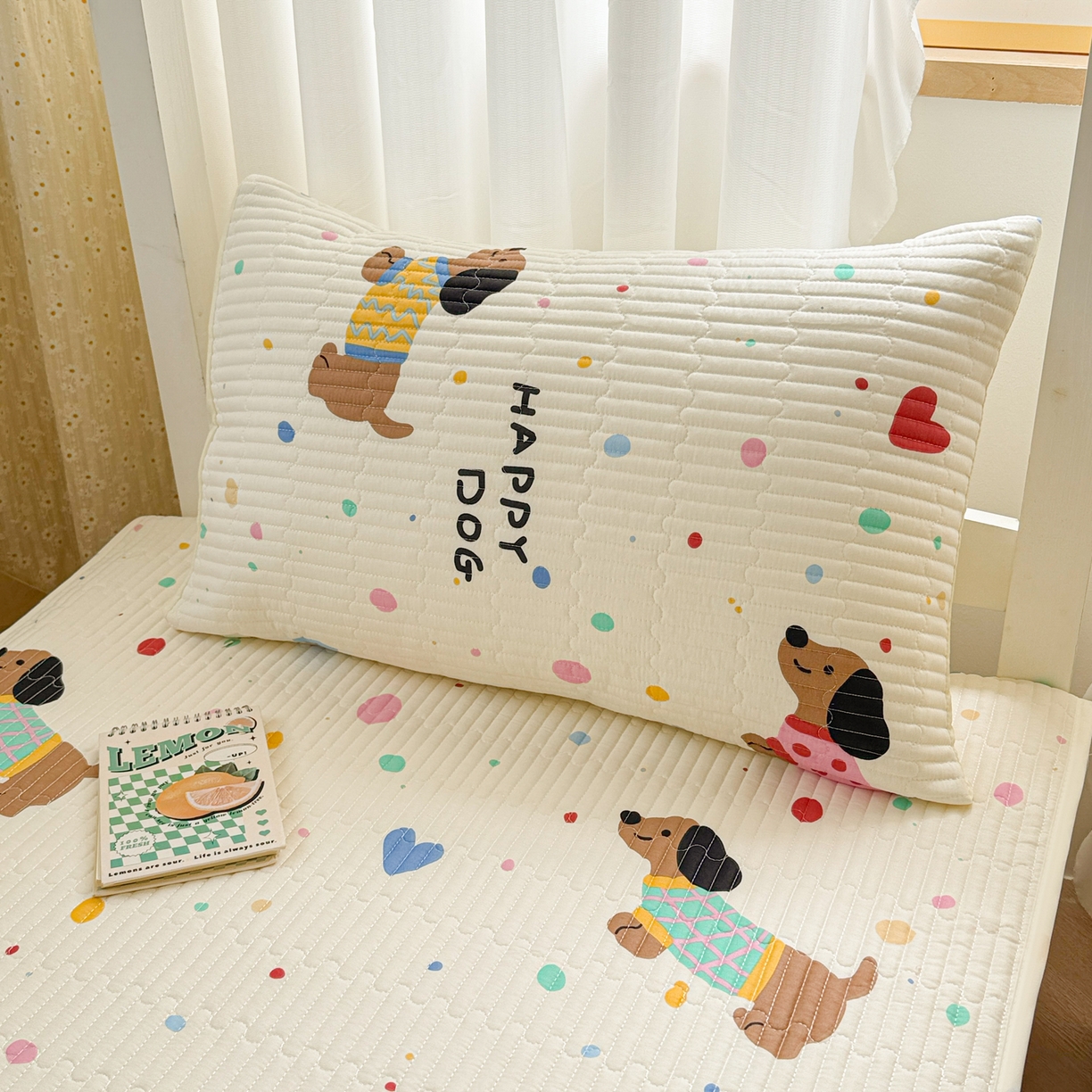 91家纺网 家纺一手货源 找家纺 妮可 2025热款学生床全棉夹棉多功能床垫-床盖 甜心汪汪