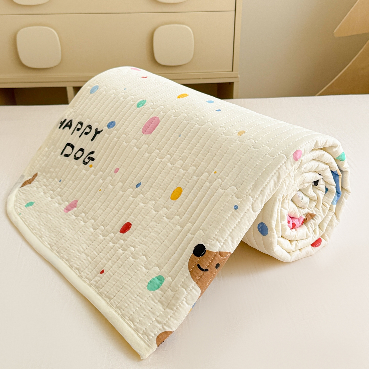 91家纺网 家纺一手货源 找家纺 妮可 2025热款学生床全棉夹棉多功能床垫-床盖 甜心汪汪