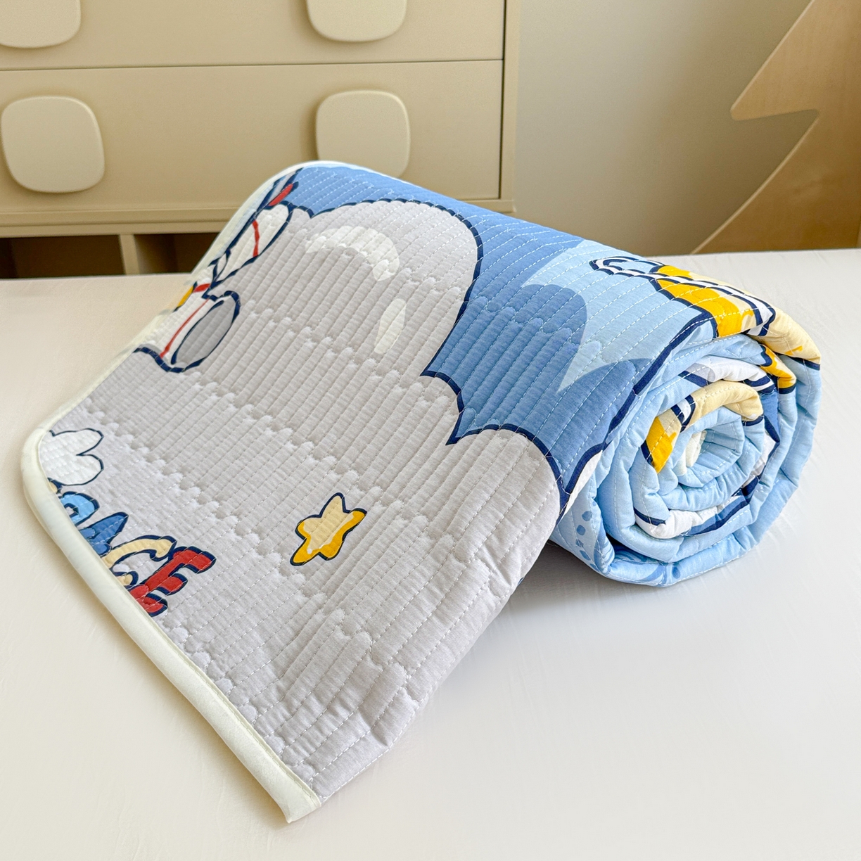 91家纺网 家纺一手货源 找家纺 妮可 2025热款学生床全棉夹棉多功能床垫-床盖 宇航员