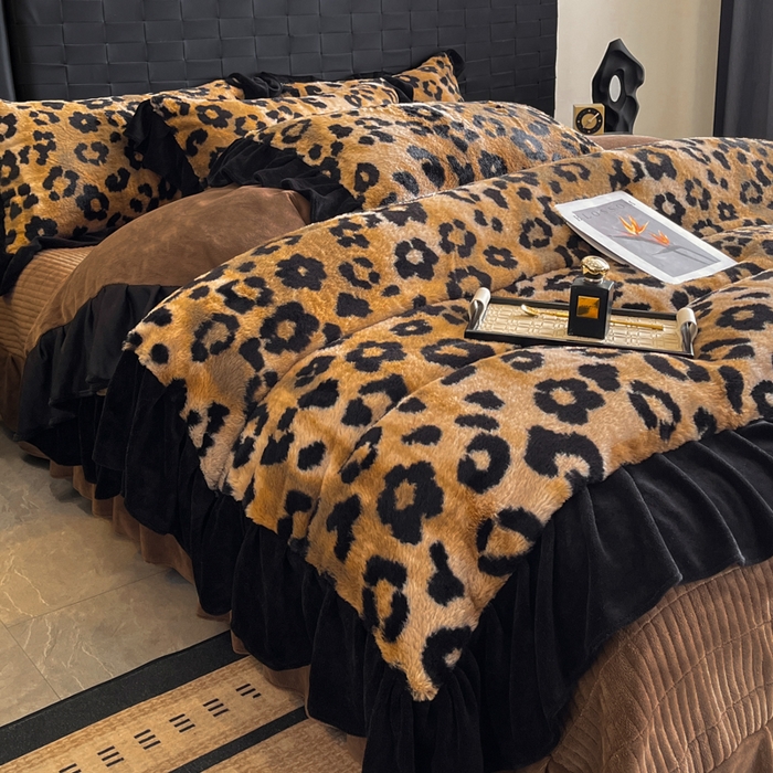 91家纺网 家纺一手货源 找家纺 利欧 2025新款兔毛牛奶绒印花四件套 墨斑幻花