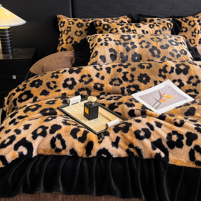 91家纺网 家纺一手货源 找家纺 利欧 2025新款兔毛牛奶绒印花四件套 墨斑幻花