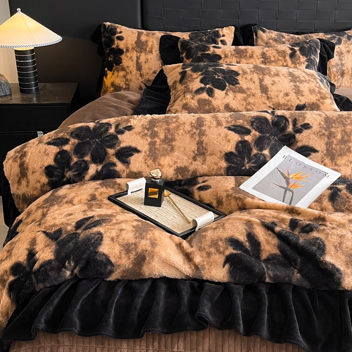 91家纺网 家纺一手货源 找家纺 利欧 2025新款兔毛牛奶绒印花四件套 古意幽花