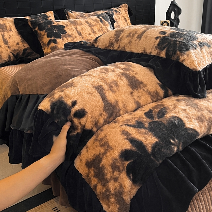 91家纺网 家纺一手货源 找家纺 利欧 2025新款兔毛牛奶绒印花四件套 古意幽花