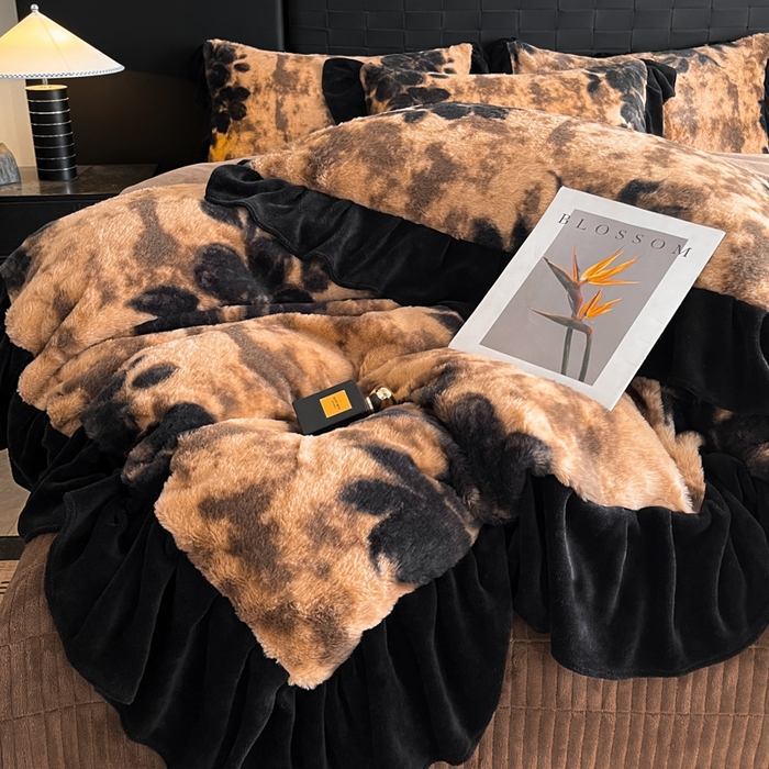 91家纺网 家纺一手货源 找家纺 利欧 2025新款兔毛牛奶绒印花四件套 古意幽花