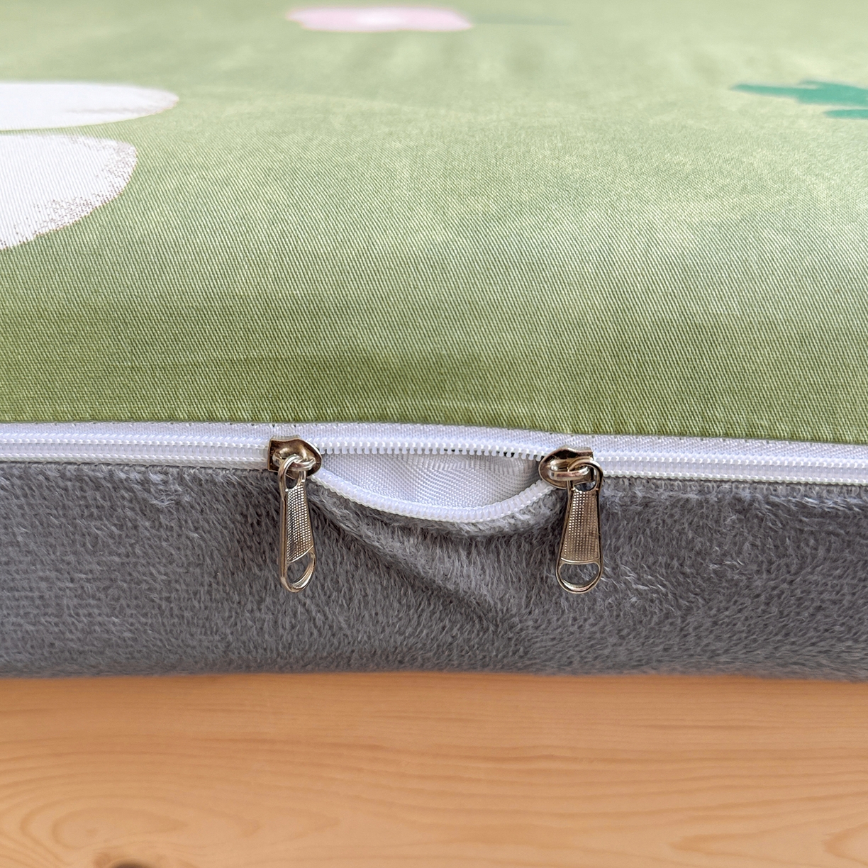 91家纺网 家纺一手货源 找家纺 妮可 2025热款花型全包床垫套褥子套（AB双版A全棉B绒） 手绘汪