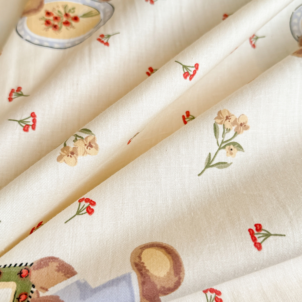 91家纺网 家纺一手货源 找家纺 妮可 2025热款花型全包床垫套褥子套（AB双版A全棉B绒） 拍照小熊