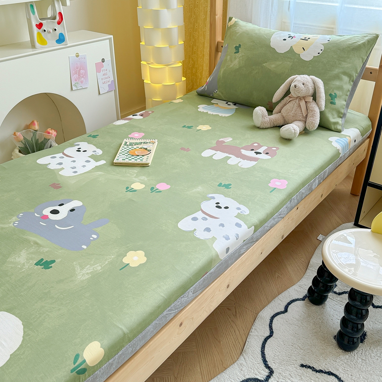 91家纺网 家纺一手货源 找家纺 妮可 2025热款花型全包床垫套褥子套（AB双版A全棉B绒） 手绘汪