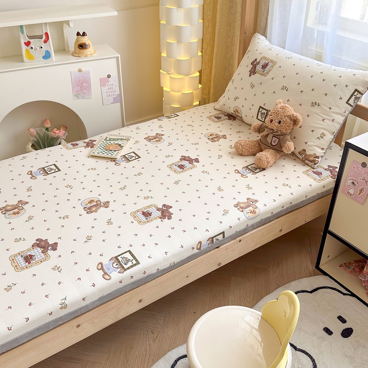 91家纺网 家纺一手货源 找家纺 妮可 2025热款花型全包床垫套褥子套（AB双版A全棉B绒） 拍照小熊