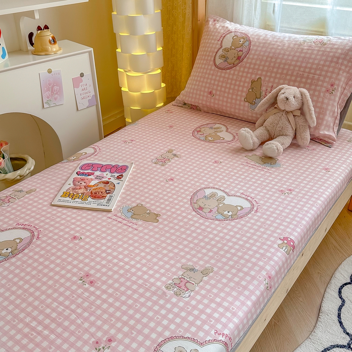 91家纺网 家纺一手货源 找家纺 妮可 2025热款花型全包床垫套褥子套（AB双版A全棉B绒） 可爱珍妮