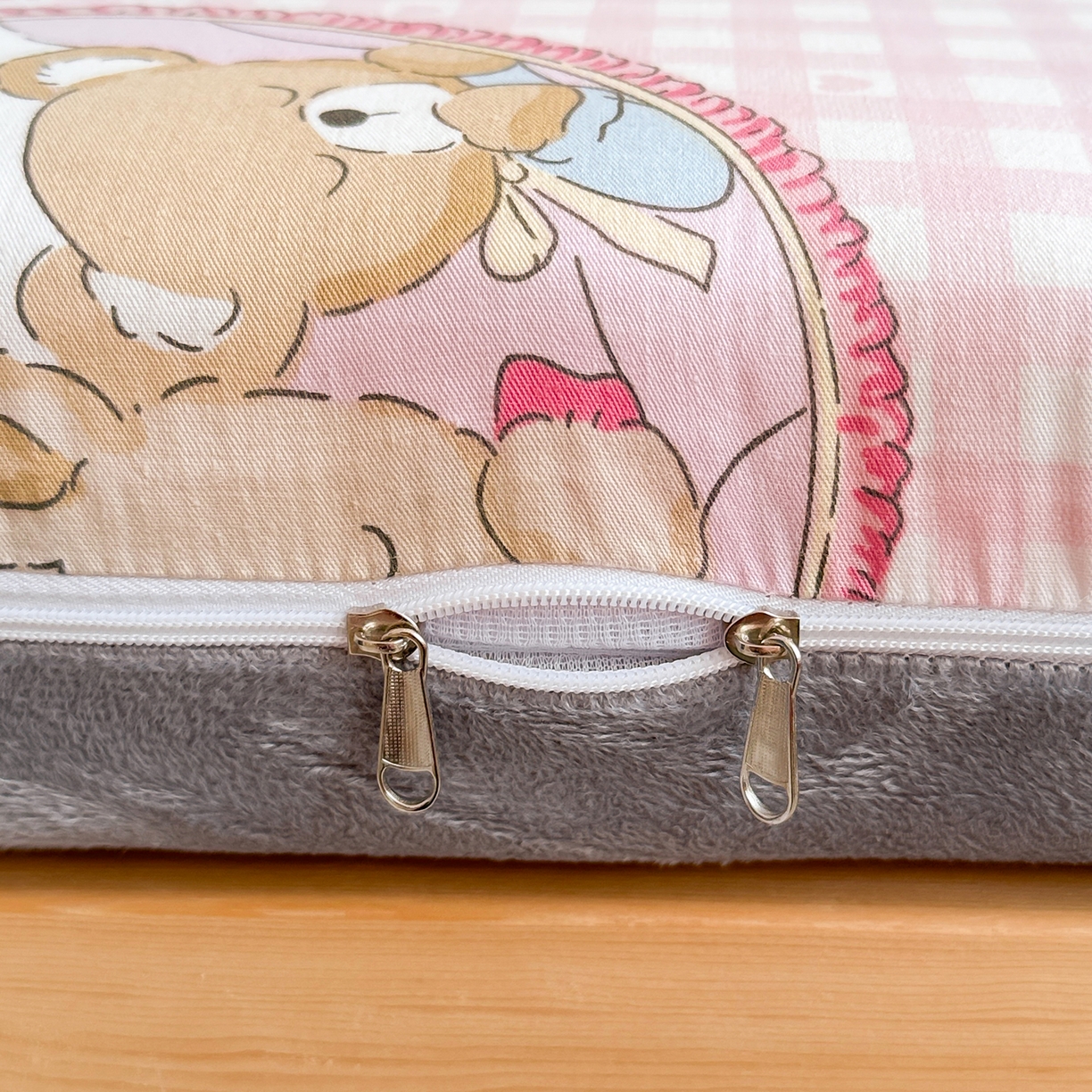 91家纺网 家纺一手货源 找家纺 妮可 2025热款花型全包床垫套褥子套（AB双版A全棉B绒） 可爱珍妮