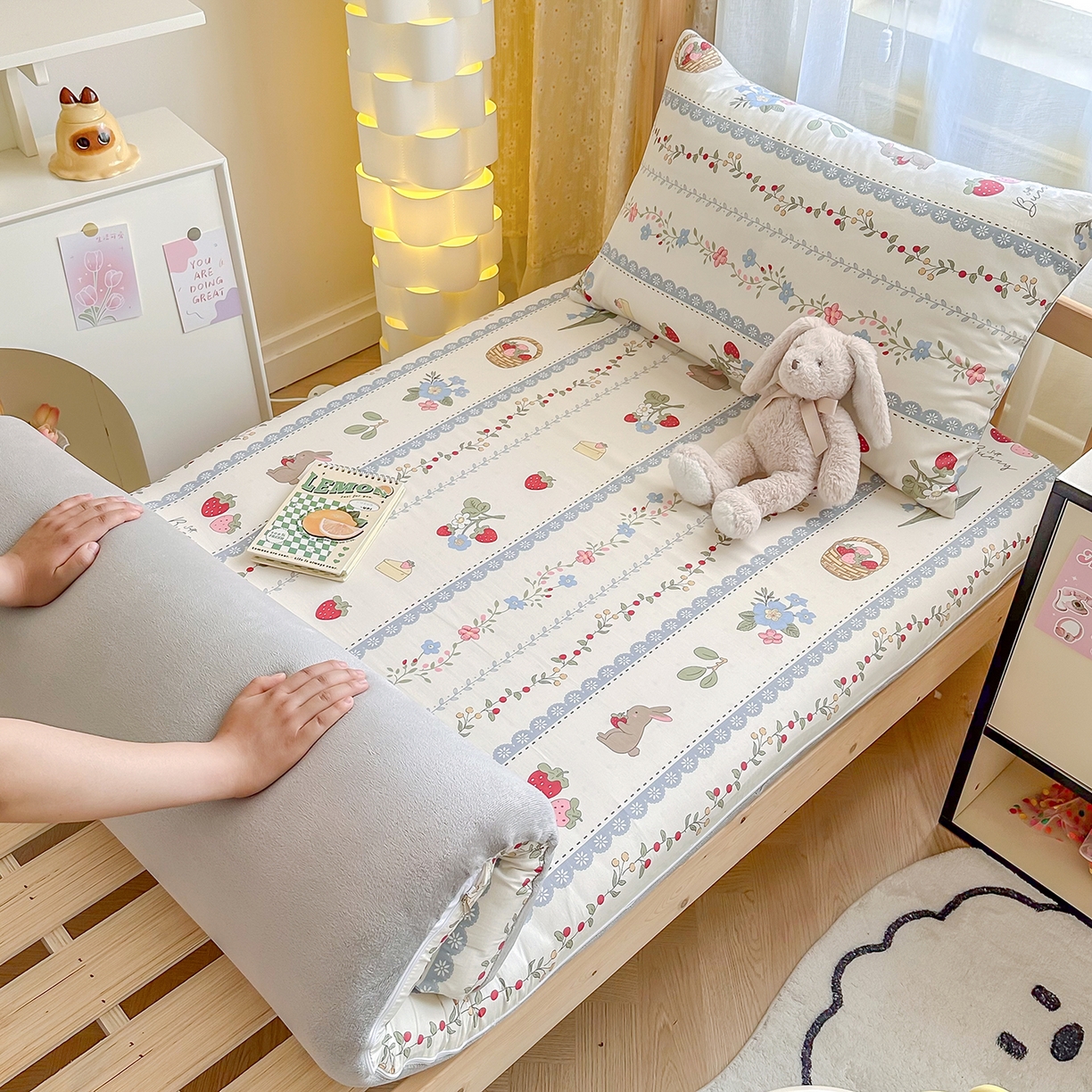 妮可 2025热款花型全包床垫套褥子套（AB双版A全棉B绒） 花丛兔兔