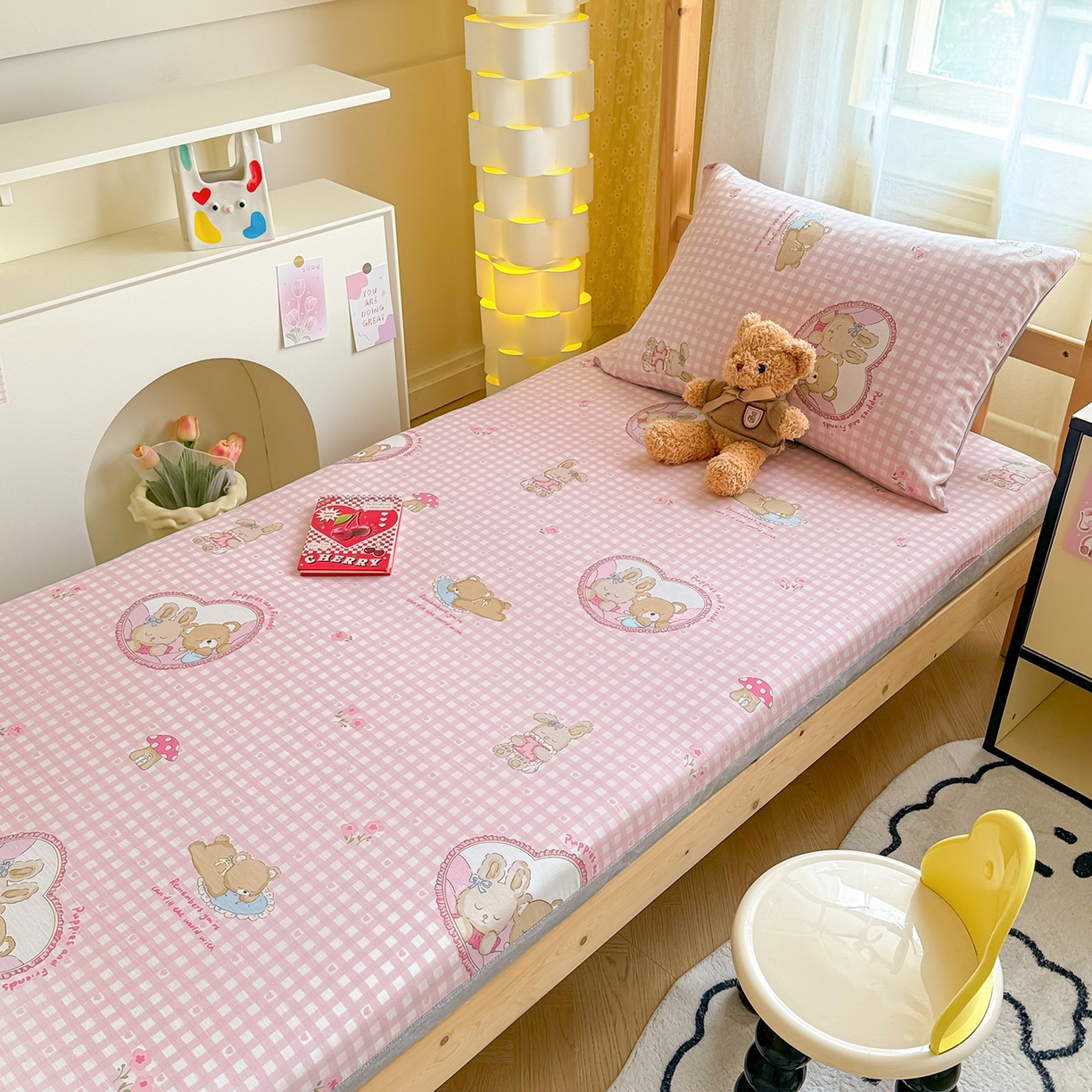 91家纺网 家纺一手货源 找家纺 妮可 2025热款花型全包床垫套褥子套（AB双版A全棉B绒） 可爱珍妮