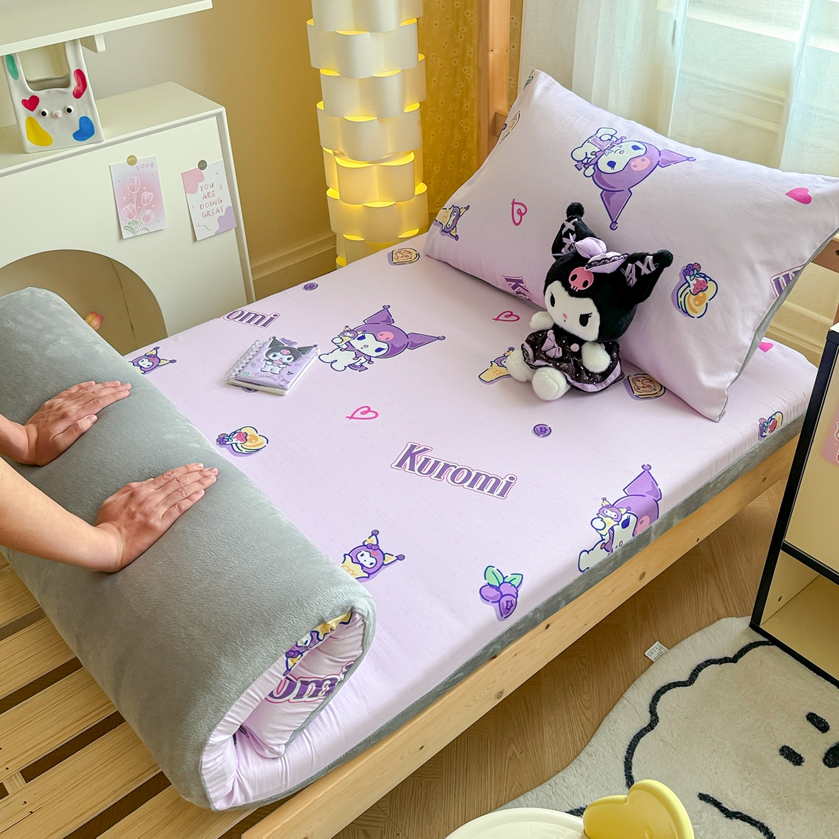 91家纺网 家纺一手货源 找家纺 妮可 2025热款花型全包床垫套褥子套（AB双版A全棉B绒） 甜心库洛米