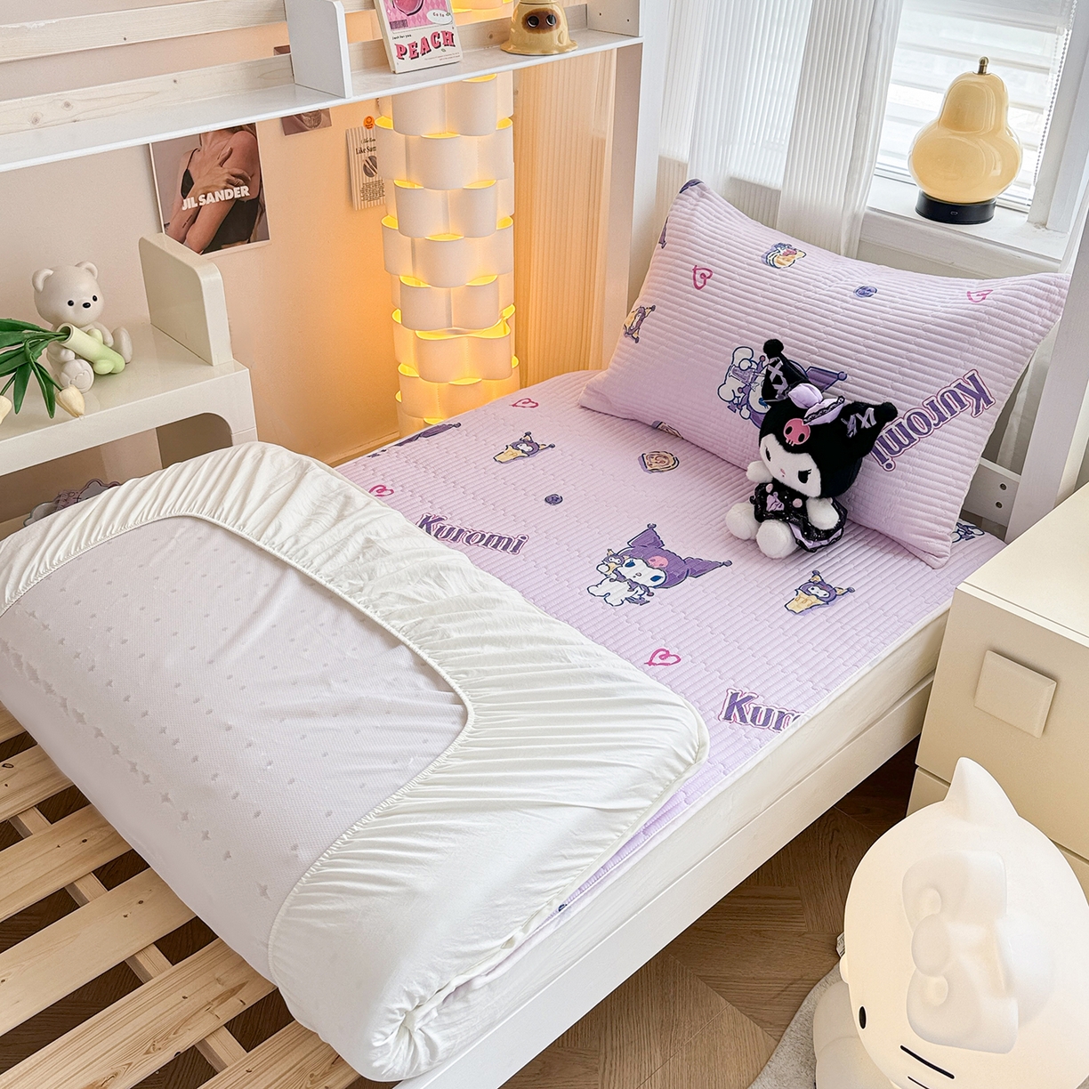 91家纺网 家纺一手货源 找家纺 妮可 2025新款卡通印花学生宿舍原棉夹棉床笠系列 库洛米