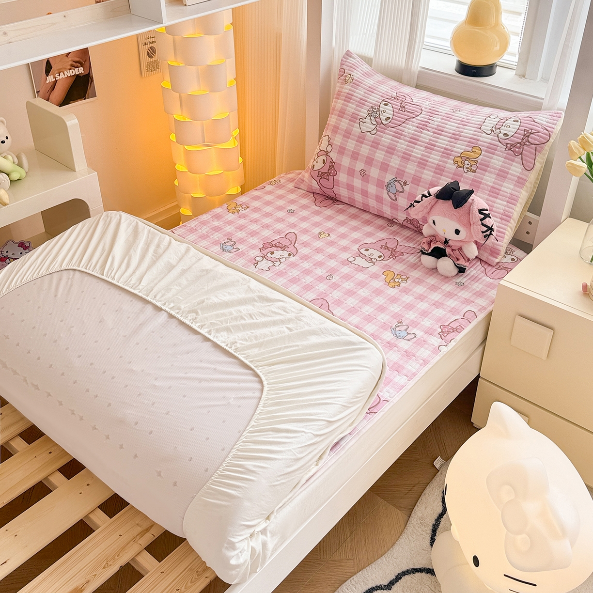 91家纺网 家纺一手货源 找家纺 妮可 2025新款卡通印花学生宿舍原棉夹棉床笠系列 美乐蒂