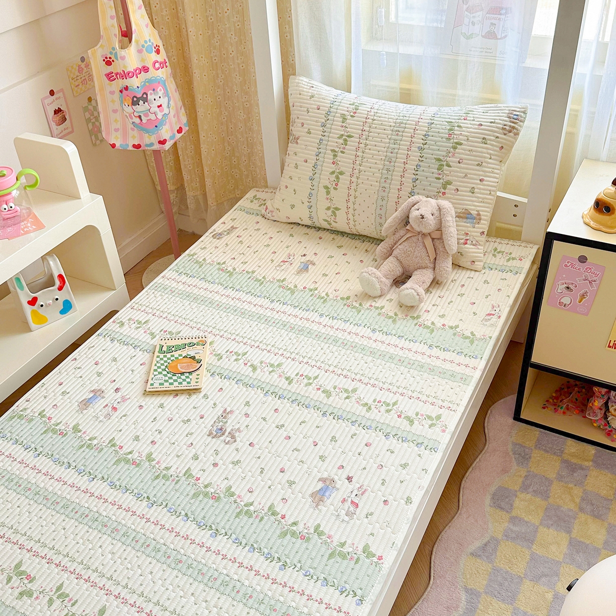 91家纺网 家纺一手货源 找家纺 （总）妮可 2025新款卡通印花学生宿舍原棉夹棉床笠系列