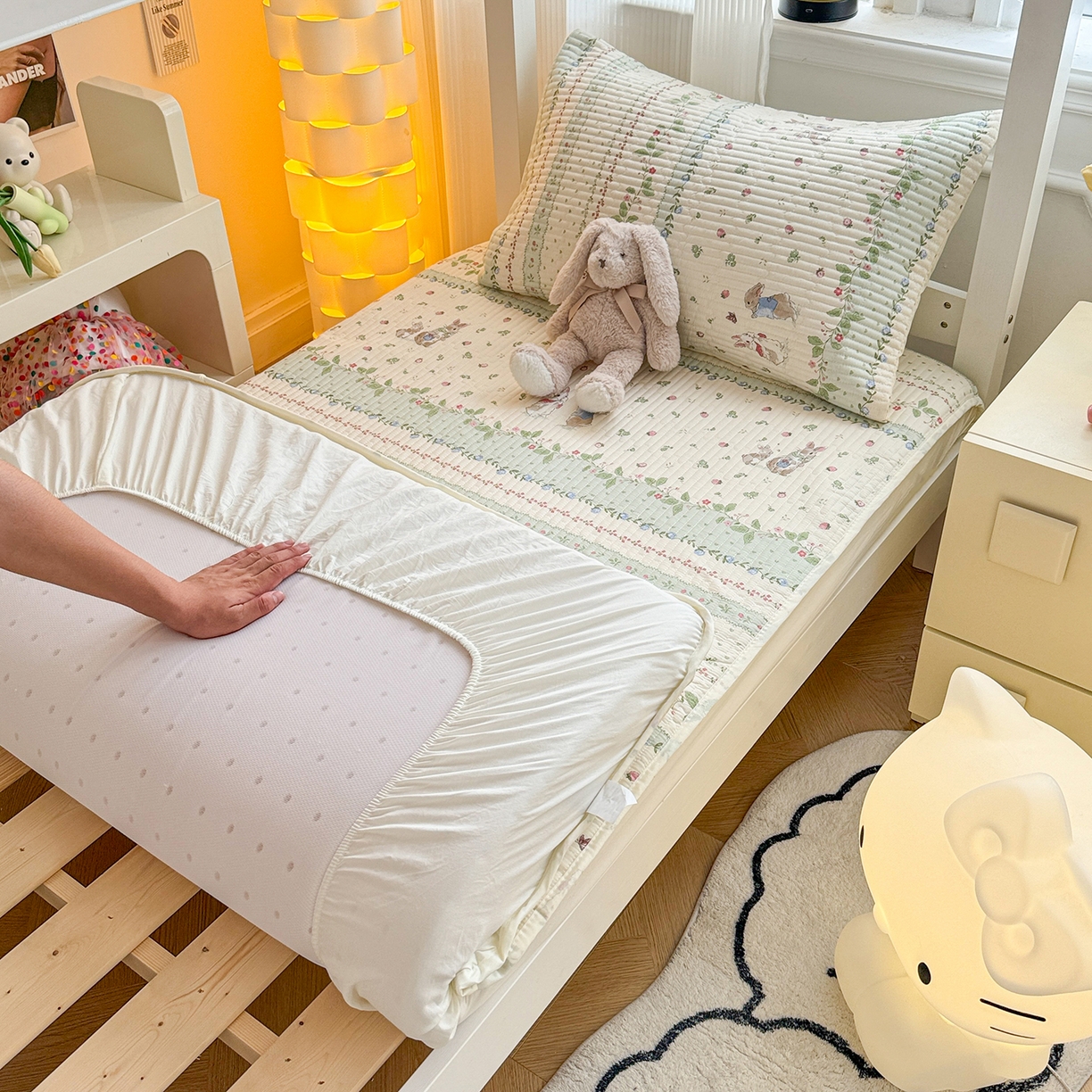 91家纺网 家纺一手货源 找家纺 （总）妮可 2025新款卡通印花学生宿舍原棉夹棉床笠系列