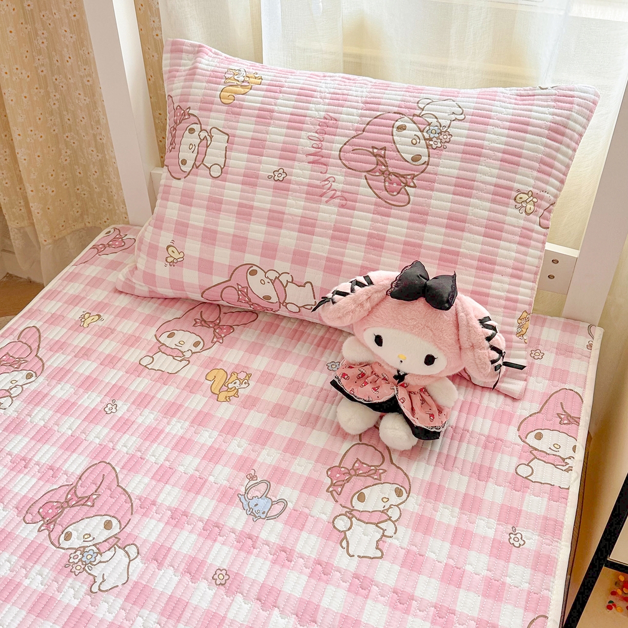 91家纺网 家纺一手货源 找家纺 妮可 2025新款卡通印花学生宿舍原棉夹棉床笠系列 美乐蒂