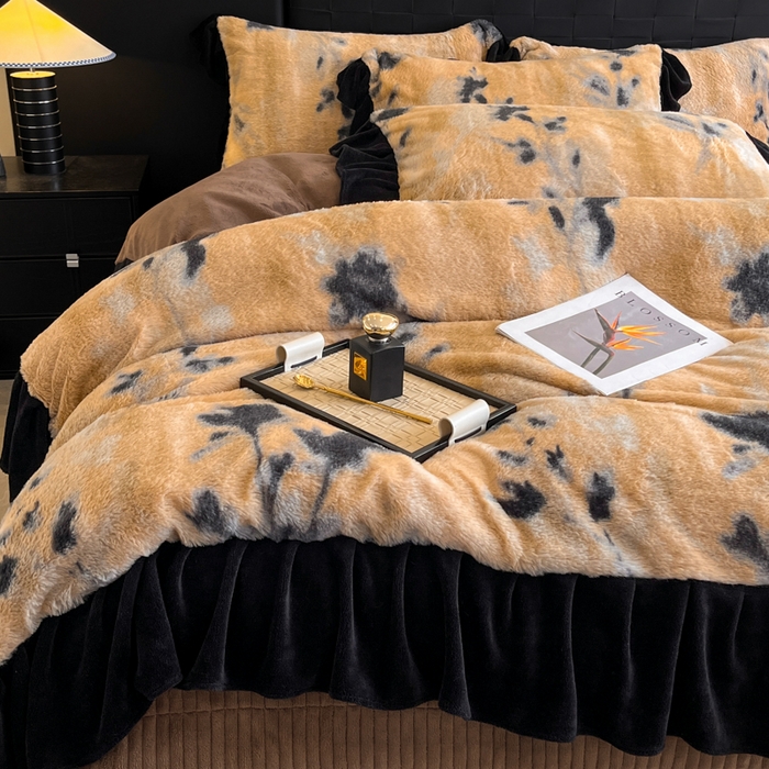 91家纺网 家纺一手货源 找家纺 利欧 2025新款兔毛牛奶绒印花四件套 素影幽芷