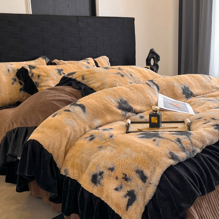 91家纺网 家纺一手货源 找家纺 利欧 2025新款兔毛牛奶绒印花四件套 素影幽芷