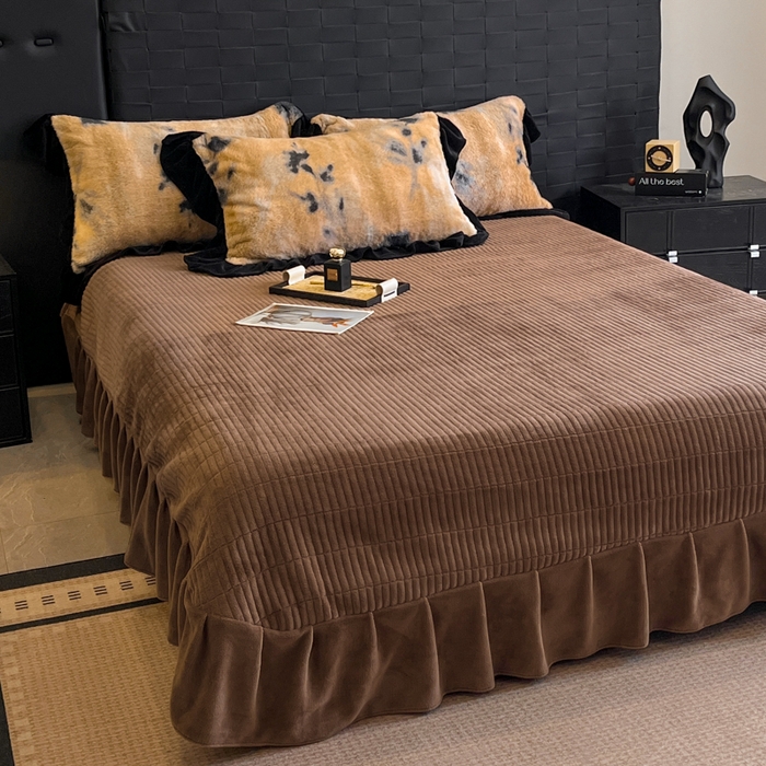 91家纺网 家纺一手货源 找家纺 利欧 2025新款兔毛牛奶绒印花四件套 素影幽芷