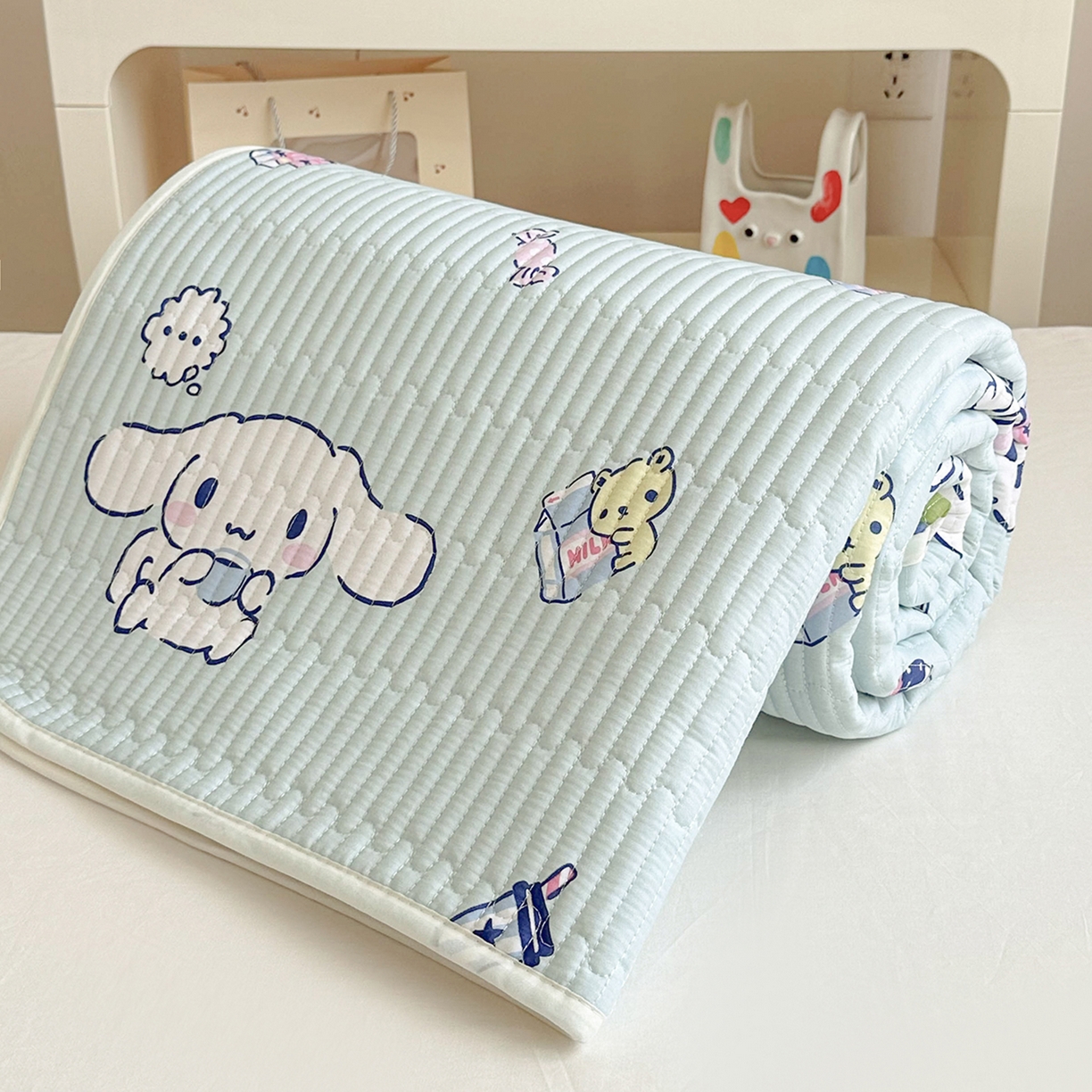 91家纺网 家纺一手货源 找家纺 妮可 2025新款卡通印花学生宿舍原棉夹棉床笠系列 玉桂狗