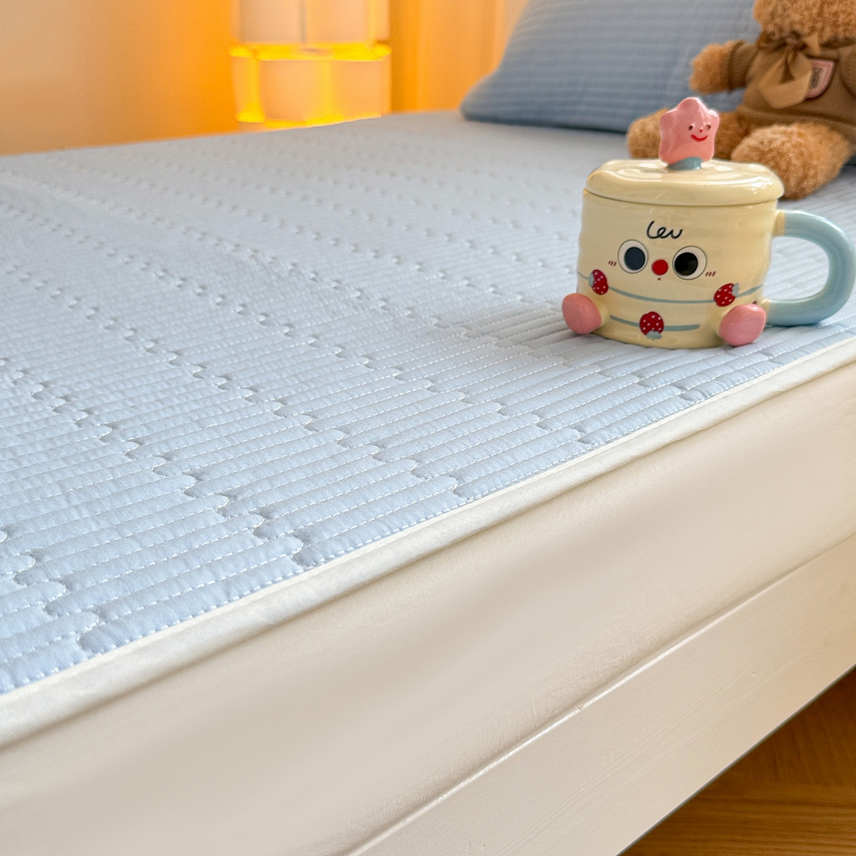 91家纺网 家纺一手货源 找家纺 妮可 2025新款卡通印花学生宿舍原棉夹棉床笠系列 蓝