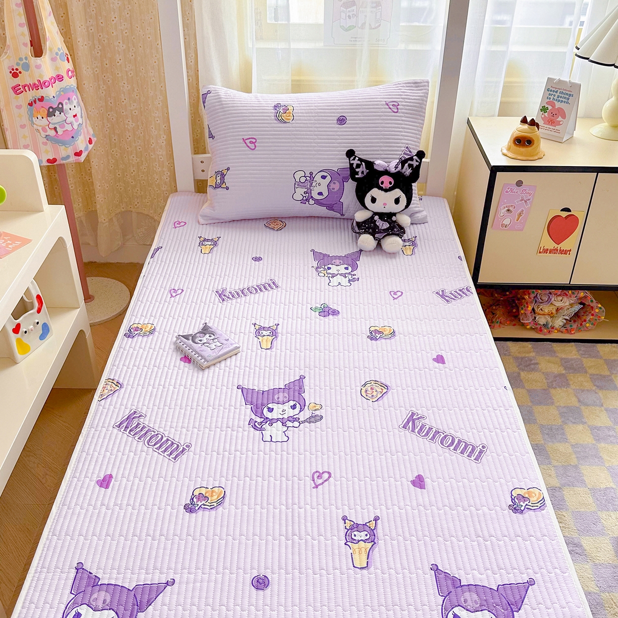 91家纺网 家纺一手货源 找家纺 妮可 2025新款卡通印花学生宿舍原棉夹棉床笠系列 库洛米