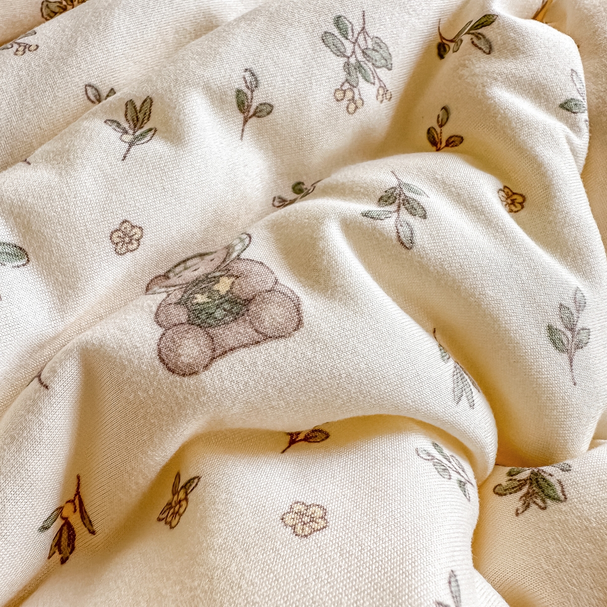 91家纺网 家纺一手货源 找家纺 纯优家纺 2025秋冬新款针织棉豆豆绒大豆秋冬被被子被芯（量大询价） 清茶小熊