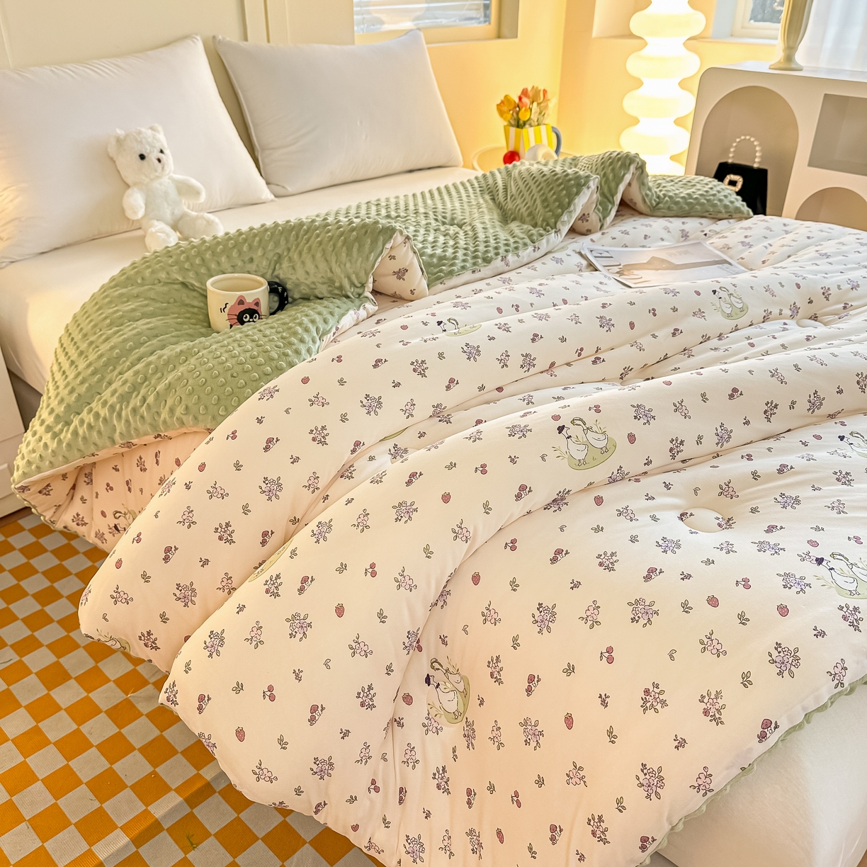 91家纺网 家纺一手货源 找家纺 纯优家纺 2025秋冬新款针织棉豆豆绒大豆秋冬被被子被芯（量大询价） 你好鸭