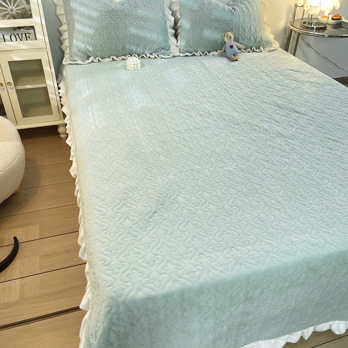 91家纺网 家纺一手货源 找家纺 （总）妮可 2025秋冬新款加厚牛奶绒多功能荷叶边纯色枕套