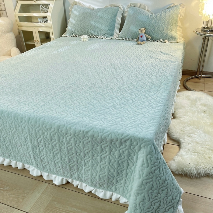 91家纺网 家纺一手货源 找家纺 妮可 2025秋冬新款加厚牛奶绒多功能荷叶边纯色枕套 抹茶绿