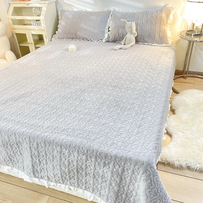 91家纺网 家纺一手货源 找家纺 妮可 2025秋冬新款加厚牛奶绒多功能荷叶边纯色枕套 温暖灰