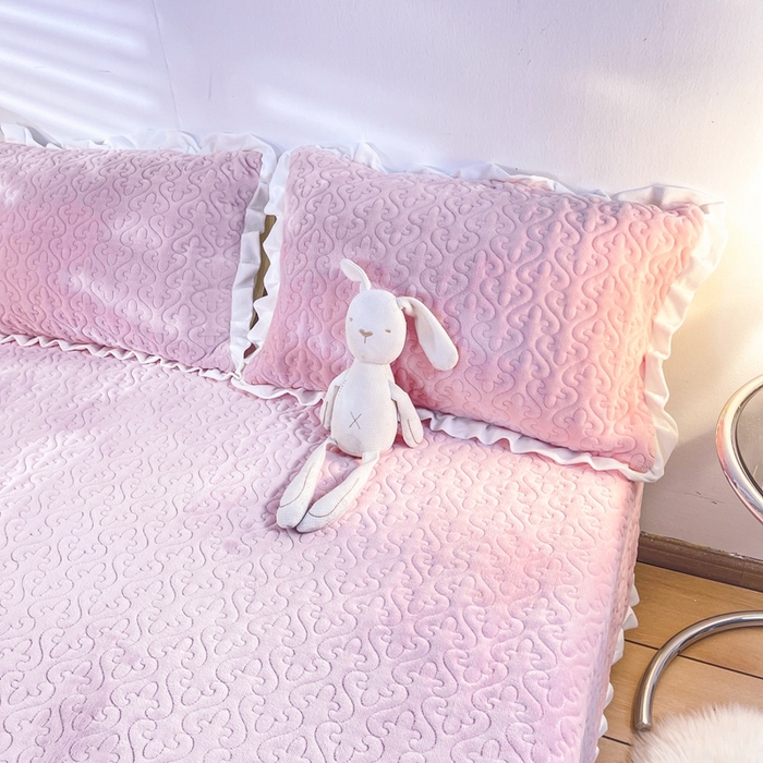 91家纺网 家纺一手货源 找家纺 妮可 2025秋冬新款加厚牛奶绒多功能荷叶边纯色枕套 芋泥紫