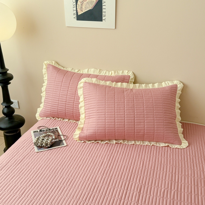 91家纺网 家纺一手货源 找家纺 妮可 2025新款荷叶边纯棉绗缝四季款多功能床盖 豆豆沙