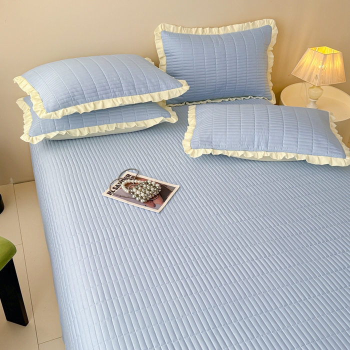 91家纺网 家纺一手货源 找家纺 妮可 2025新款荷叶边纯棉绗缝四季款多功能床盖 冰湖蓝