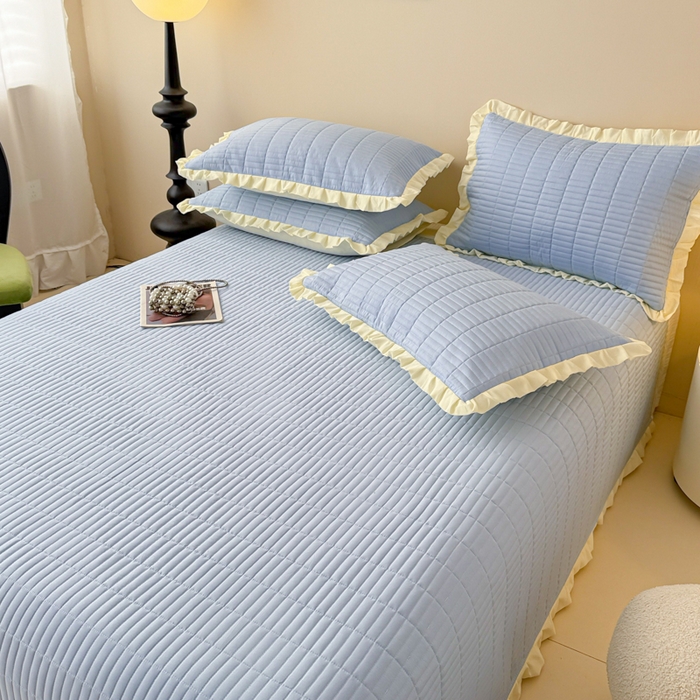 91家纺网 家纺一手货源 找家纺 妮可 2025新款荷叶边纯棉绗缝四季款多功能床盖 冰湖蓝