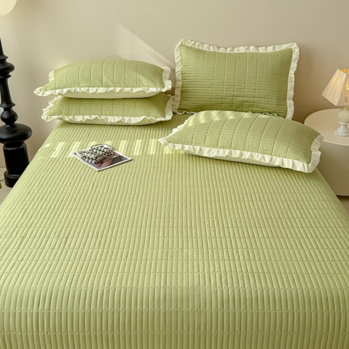 91家纺网 家纺一手货源 找家纺 妮可 2025新款荷叶边纯棉绗缝四季款多功能床盖 森林绿