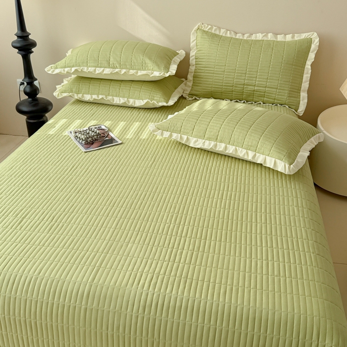 91家纺网 家纺一手货源 找家纺 妮可 2025新款荷叶边纯棉绗缝四季款多功能床盖 森林绿