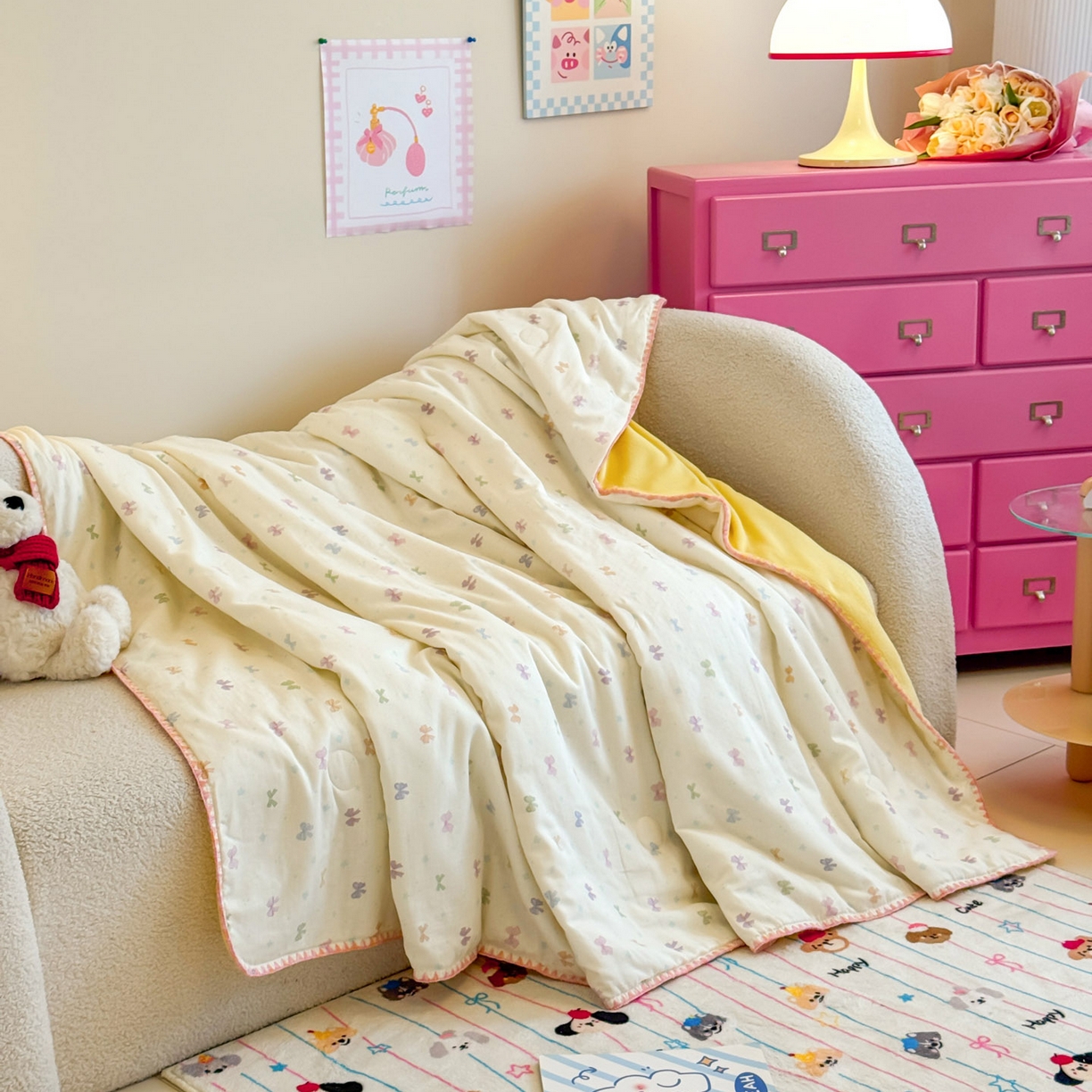 91家纺网 家纺一手货源 找家纺 妮可 2025新款三层夹棉全棉双层纱绒多功能盖毯被 蝴蝶芙芙